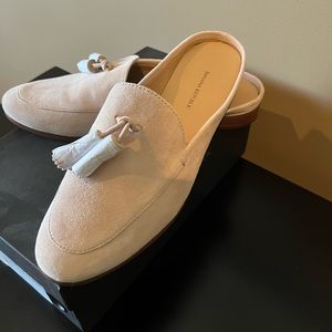 Mule flats w/ Tassel